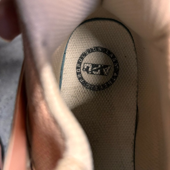 APL Ascend Rose Gold Slip-On Sneakers Size‎ 8 - Picture 6 of 7